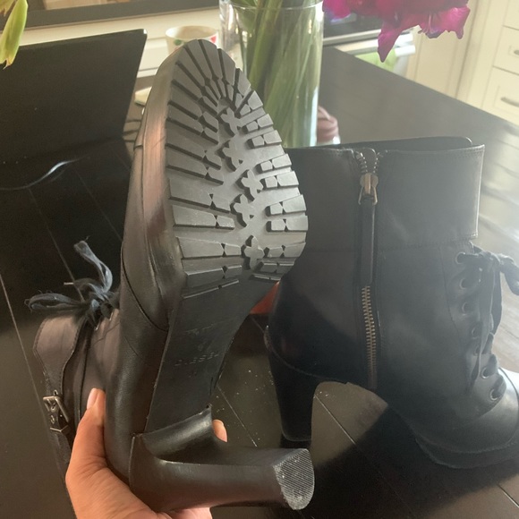 Diesel Boots, size 41 - Picture 2 of 3